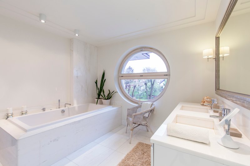 Baño jacuzzi Casa Velaris
